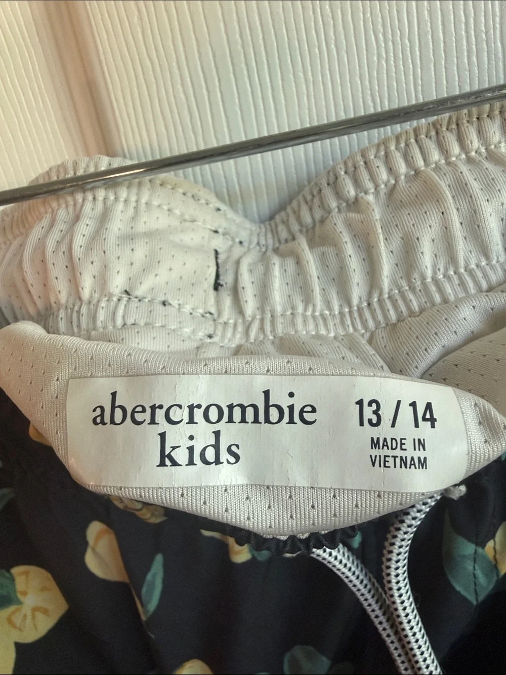 abercrombie kids size 13/14 Black Swim Trunks with Yellow Lemon Print